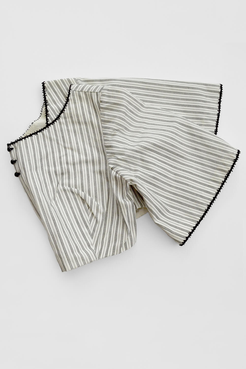 vintage cropped top - white / black stripe - size medium