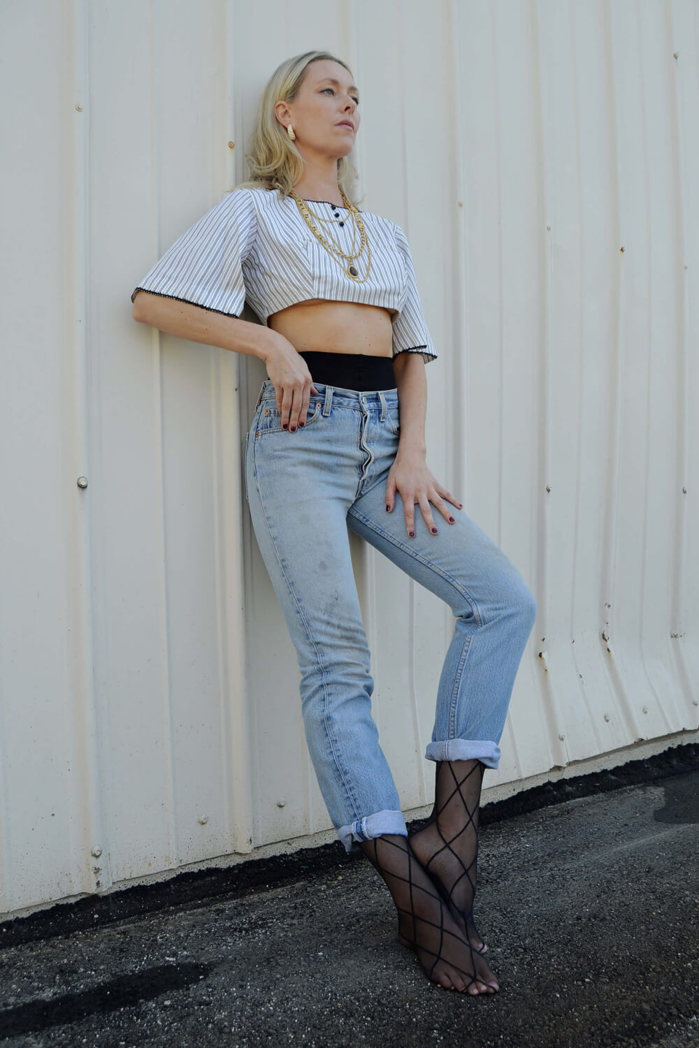 vintage cropped top - white / black stripe - size medium