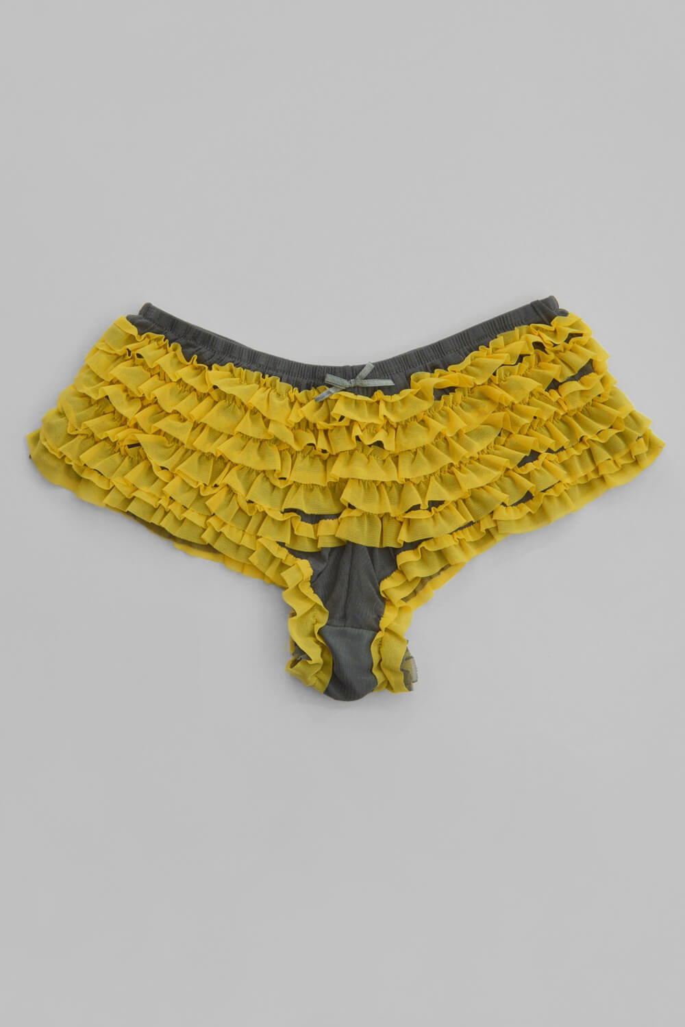 ruffled cheeky underwear - size small