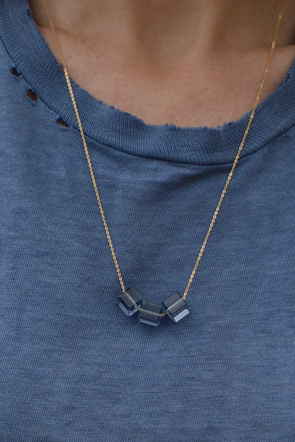 geo necklace - stingray