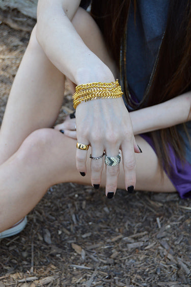 fishbone bracelet - gold