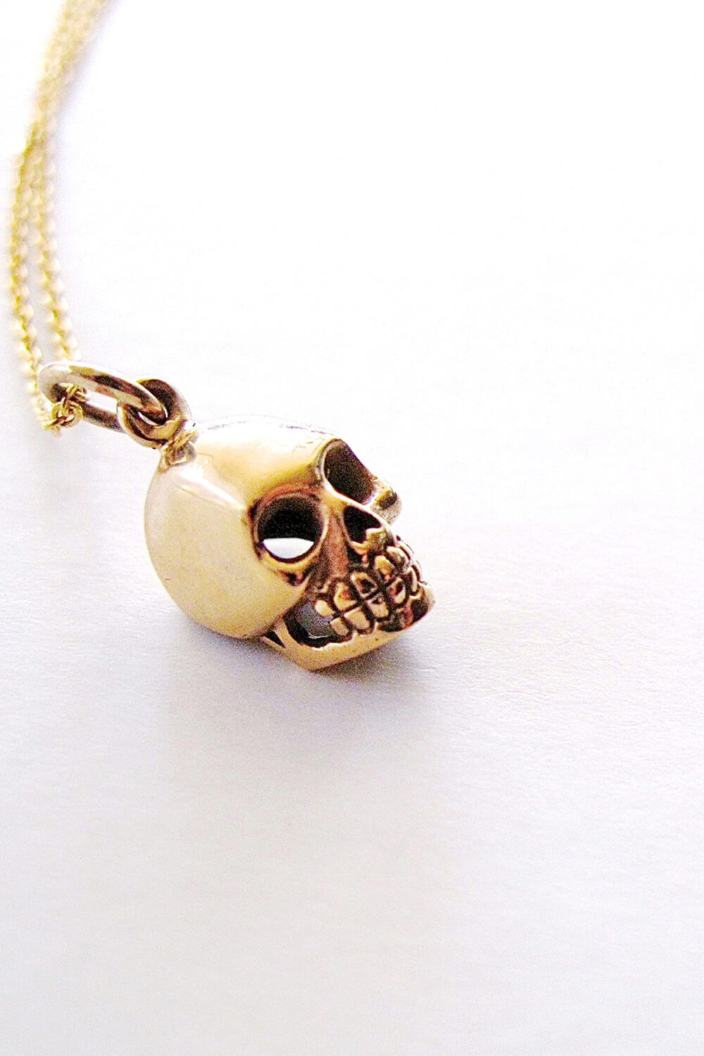 gold skull necklace