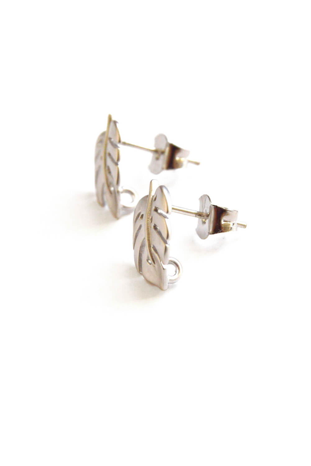 monstera earrings - matte silver