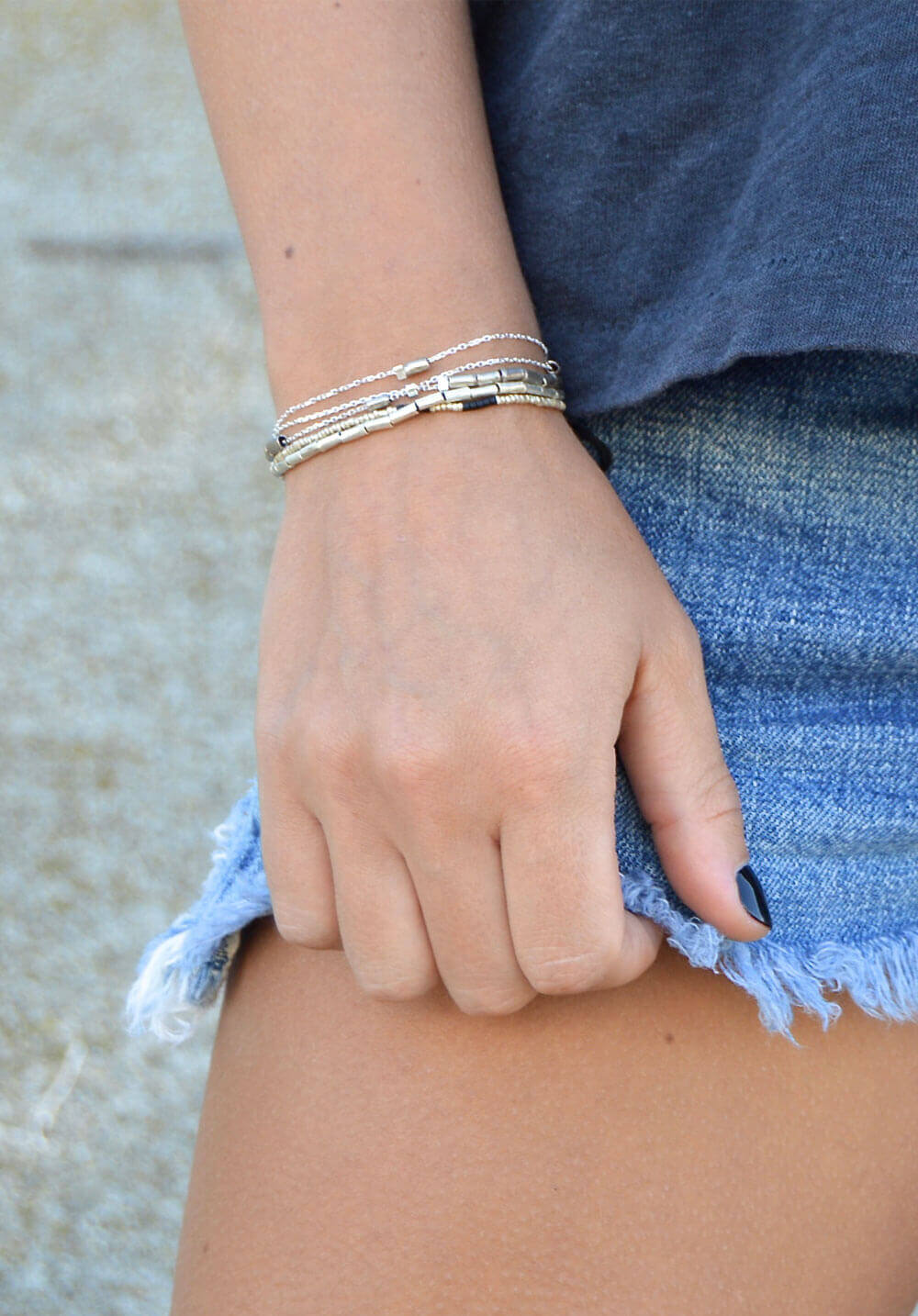 thread bracelet - silver
